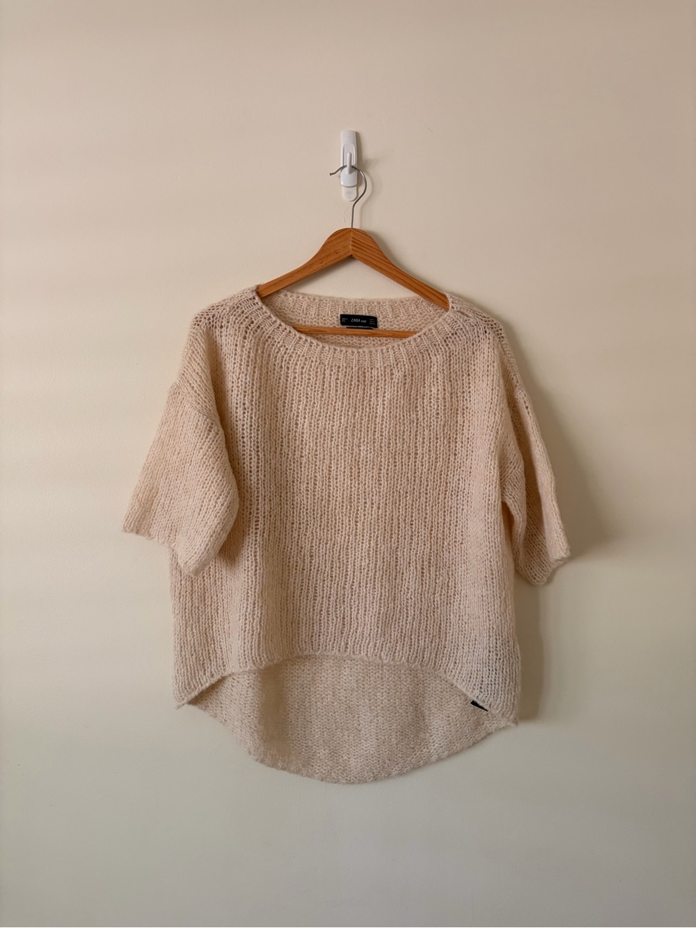 Zara Cream Scoop-Neck Short Sleeve Knit Sweater